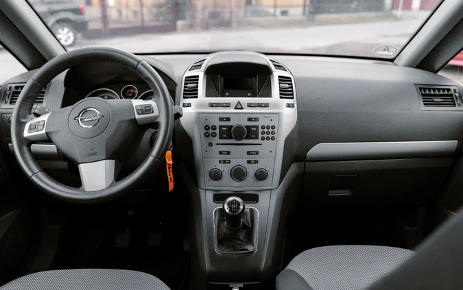 Opel Zafira cena 21900 przebieg: 148000, rok produkcji 2013 z Bolesławiec małe 301